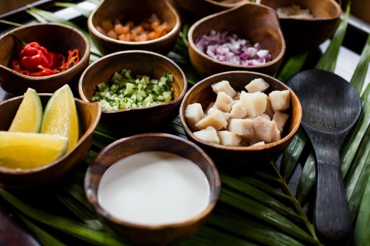 קורוטוגו Outrigger Fiji Beach Resort מראה חיצוני תמונה Ingredients for a laksa