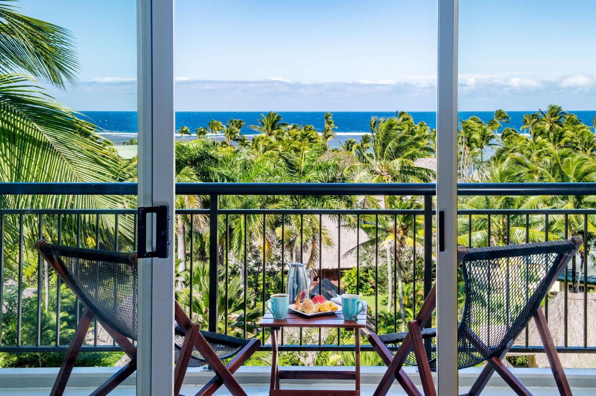 קורוטוגו Outrigger Fiji Beach Resort מראה חיצוני תמונה View from a balcony