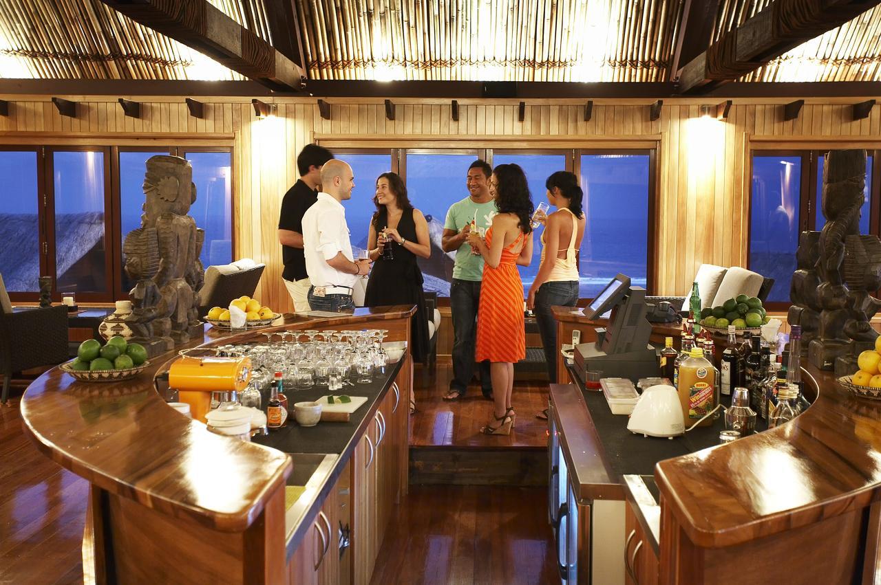 קורוטוגו Outrigger Fiji Beach Resort מראה חיצוני תמונה The interior of the restaurant